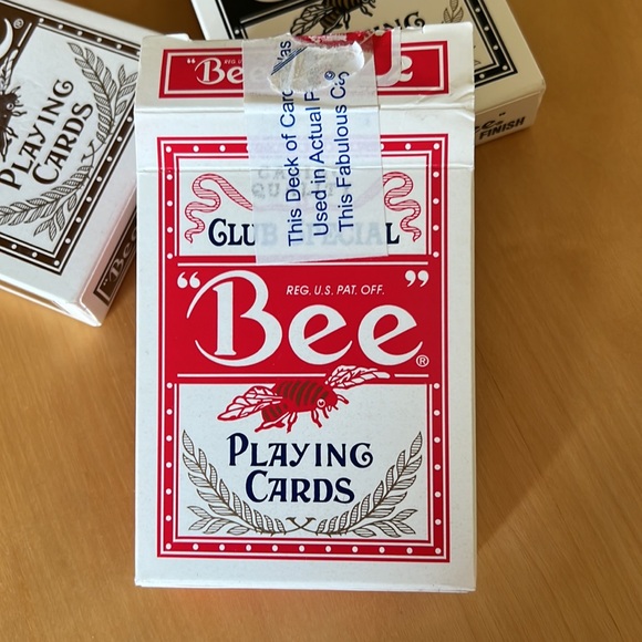 WYNN Encore 3 playing card sets - Picture 3 of 12